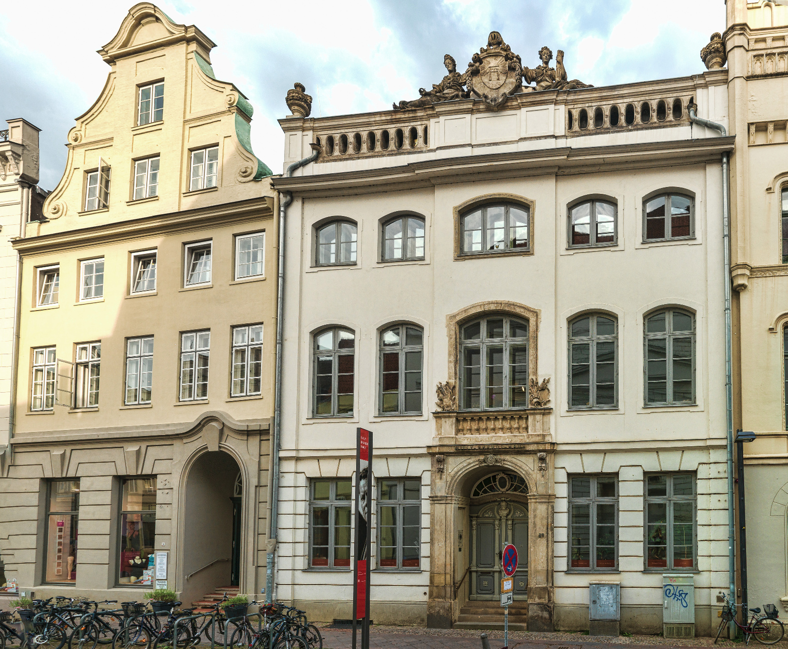 Willy-Brandt-Haus - Willy-Brandt wurde im Stadtteil St. Lorenz geboren